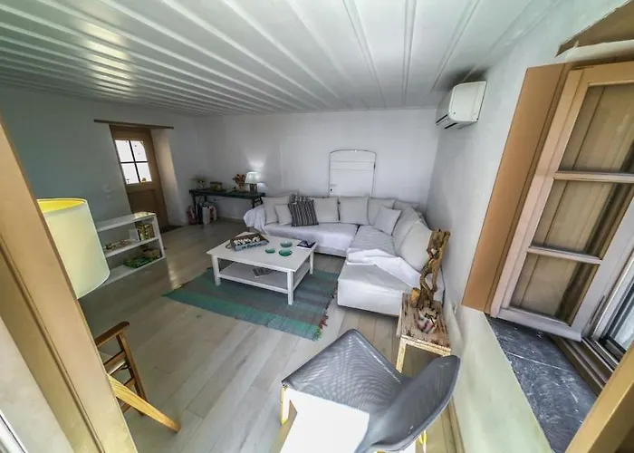 κyma Mansion In בית נופש